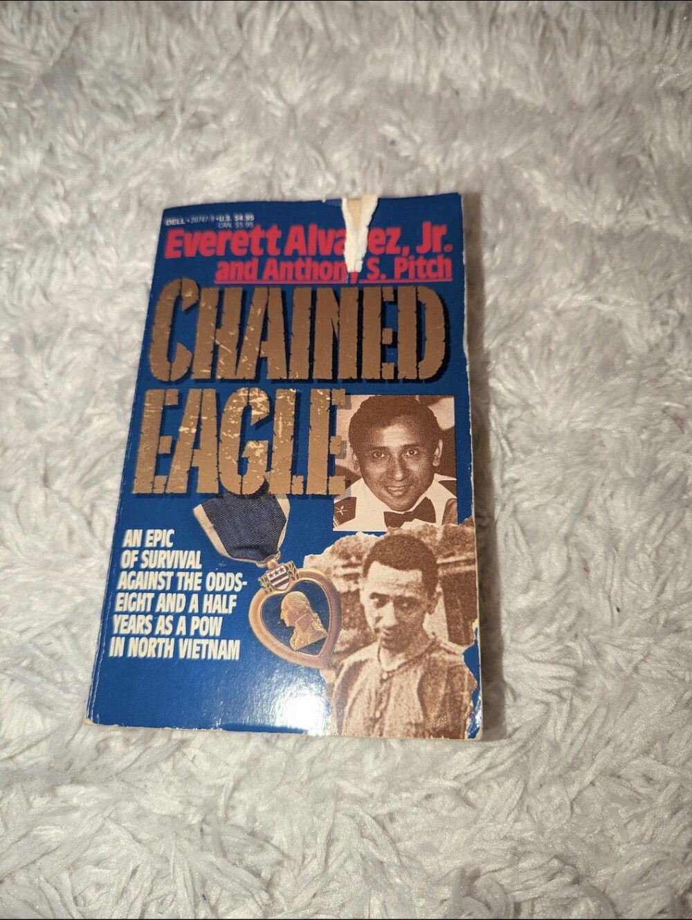 Chained eagle book - Picture 1 of 4